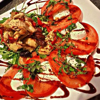 Giuseppe's Bar & Grille Henderson - Insalada Caprese - Italian Near Me - Henderson, Nevada Giuseppe's Bar & Grille Henderson - Insalada Caprese - Italian Near Me - Henderson, Nevada