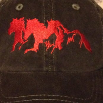 Royal B Threads - Fun hats - Signmaking Near Me - Alto, Texas