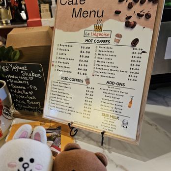 La Liégeoise - Café Menu - Waffles Near Me - East Honolulu, Hawaii