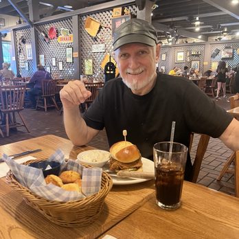 Cracker Barrel Old Country Store - Joe enjoying his chicken sandwich & mash potatoes - Breakfast & Brunch Near Me - Phoenix, Arizona Cracker Barrel Old Country Store - Joe enjoying his chicken sandwich & mash potatoes - Breakfast & Brunch Near Me - Phoenix, Arizona