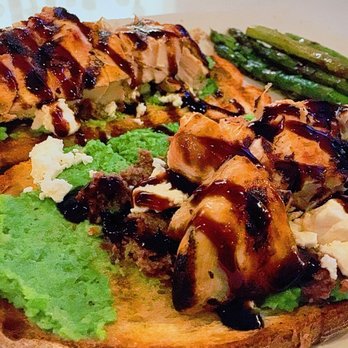 Bleuroot - Seasonal sweet pea toast (with chicken) totally amazing - New American Near Me - West Dundee, Illinois