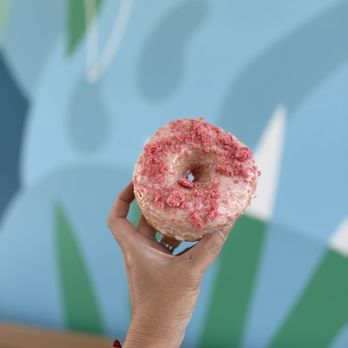 Shaka Donuts - Strawberry - Donuts Near Me - Orlando, Florida