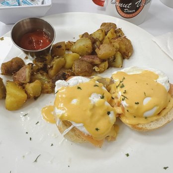 Donut Villa Diner - Norwegian Benedict - Donuts Near Me - Cambridge, Massachusetts