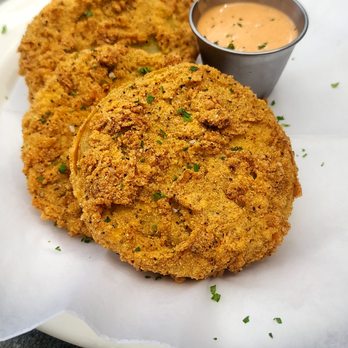 Table 23 - Fried Green Tomatoes - New American Near Me - Tallahassee, Florida