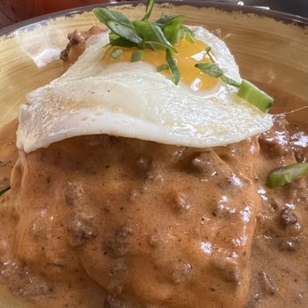 Cedar - Biscuit and gravy - Breakfast & Brunch Near Me - Covington, Kentucky