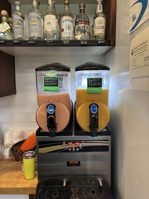 Dolores Deluxe by null