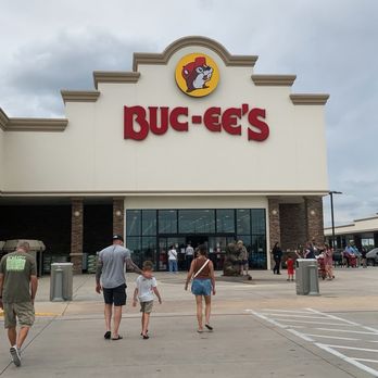 Buc-ee's - Gas Stations Near Me - New Braunfels, Texas