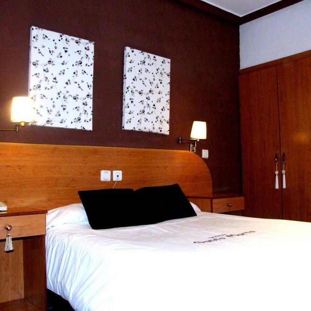 THE BEST 10 HOSTELS near AV. JUAN XXIII 18, 13630 SOCUÉLLAMOS, SPAIN -  Updated 2026 - Hours - Yelp