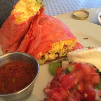 FIG Restaurant - Breakfast burrito - Bars Near Me - Santa Monica, California