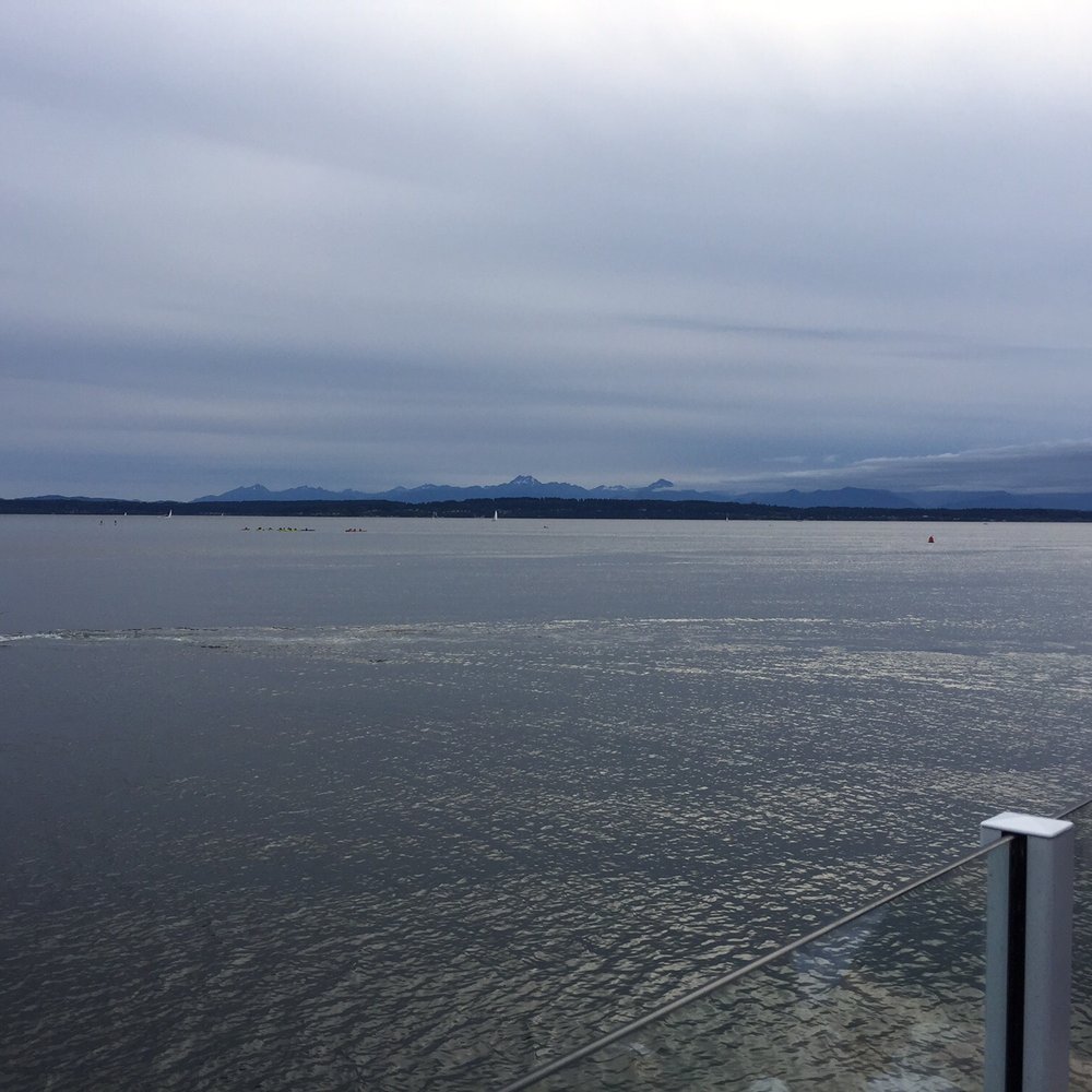 Ray's Café - The view - Seafood Near Me - Seattle, Washington Ray's Café - The view - Seafood Near Me - Seattle, Washington