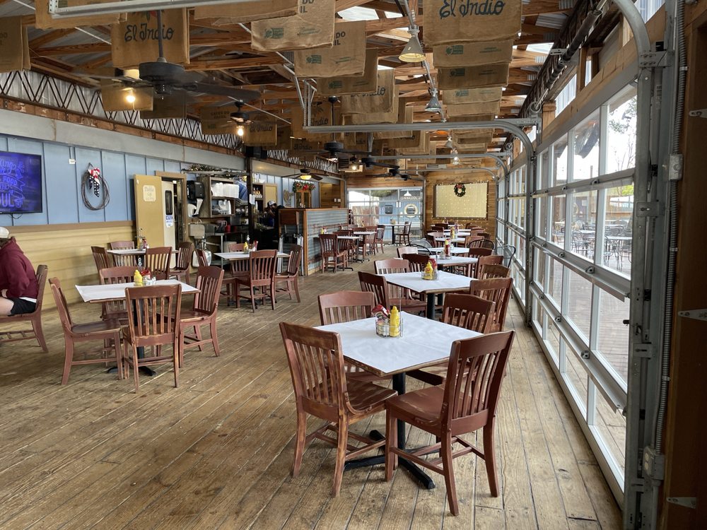Dahlia Cafe