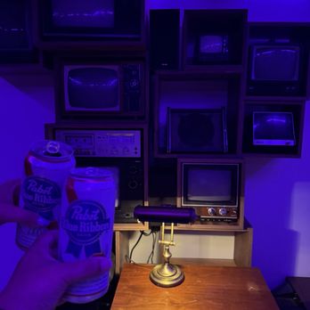 Alfies Hifi - Lounges Near Me - Orlando, Florida Alfies Hifi - Lounges Near Me - Orlando, Florida