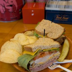 Mr Dunderbak's - Das Cheddar Champ