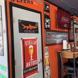 Phillies bar