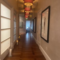 Si Spa - Hallway inside spa