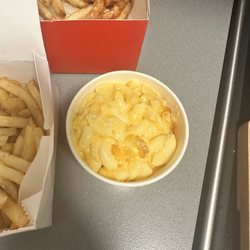 Hip Hop Fish & Chicken - Mac n Cheese