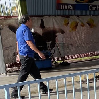 Colima Car Wash - The rude guy - Car Wash Near Me - Rowland Heights, California