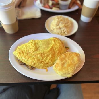 SideKicks Cafe - Cafes Near Me - Madison, Tennessee