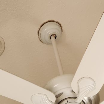 Invitation Homes - Bathroom ceiling upon move in. - Property Management Near Me - Tampa, Florida Invitation Homes - Bathroom ceiling upon move in. - Property Management Near Me - Tampa, Florida