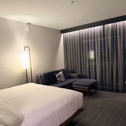 Courtyard by Marriott Marina del Rey - Fully renovated guest rooms