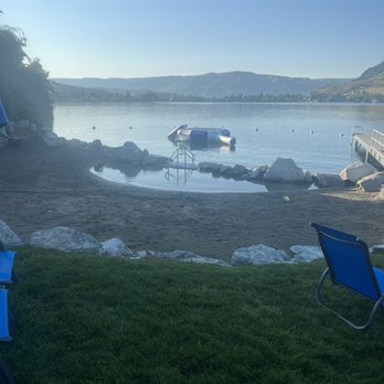 Chelan Lookout - Vacation Rentals Near Me - Chelan, Washington Chelan Lookout - Vacation Rentals Near Me - Chelan, Washington