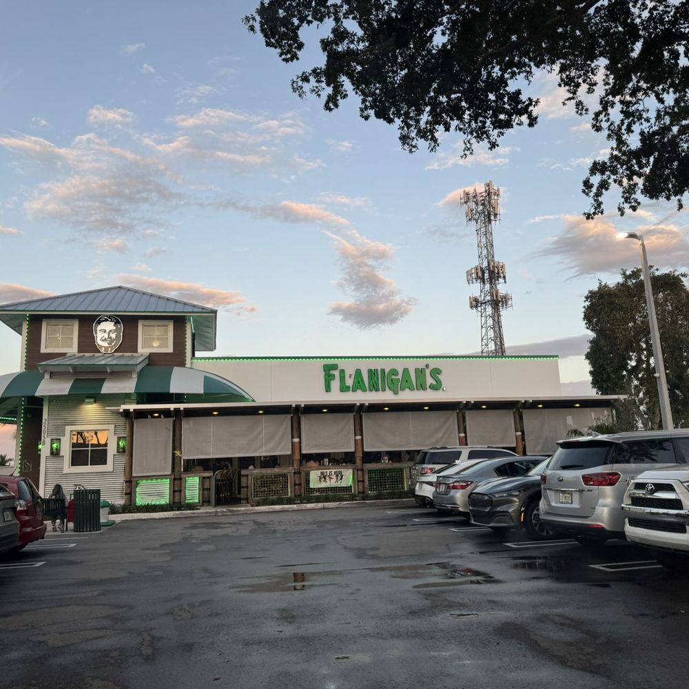 Flanigan's Seafood Bar & Grill - New American Near Me - Miami Beach, Florida