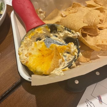 Bethany Blues - Plastic tasting crab dip. Sure I ate half... - American Near Me - Lewes, Delaware