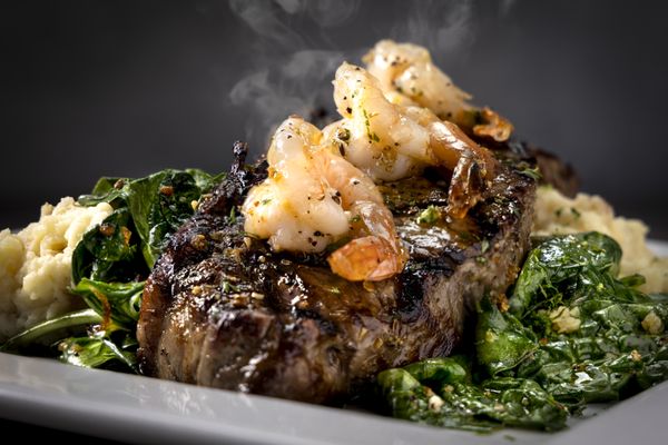 Hennessey's Tavern by null