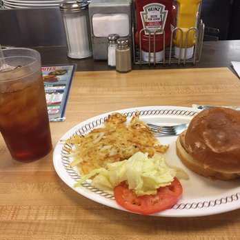 Waffle House - Grilled chicken and bacon sandwich with hash browns and iced tea - Breakfast & Brunch Near Me - Montgomery, Alabama Waffle House - Grilled chicken and bacon sandwich with hash browns and iced tea - Breakfast & Brunch Near Me - Montgomery, Alabama