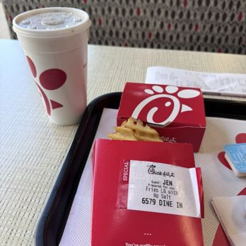 Chick-fil-A - Fast Food Near Me - Flower Mound, Texas
