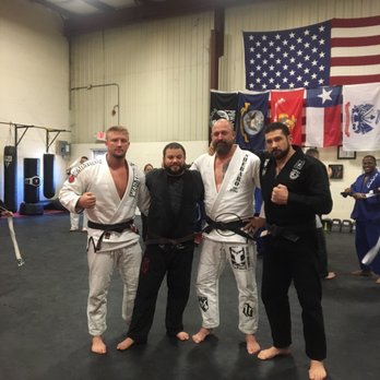 Revolver Jiu Jitsu - Brazilian Jiu-jitsu Near Me - Gun Barrel, Texas Revolver Jiu Jitsu - Brazilian Jiu-jitsu Near Me - Gun Barrel, Texas