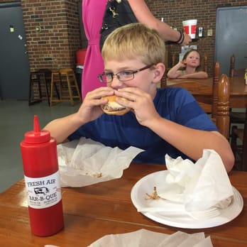 Fresh Air Barbecue - BBQ sandwich is a masterpiece of this place - Barbeque Near Me - Jackson, Georgia