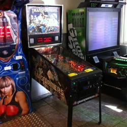 Megazone - Transformers pinball machine. NOK20 per credit! Expensive!!