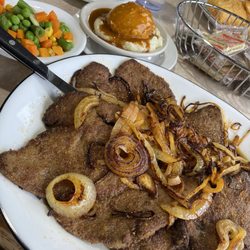 Palos Diner - Liver & Onions Dinner