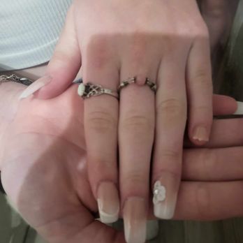 Patty's Salon - Thin nails that broke in half - Nail Salons Near Me - Lufkin, Texas