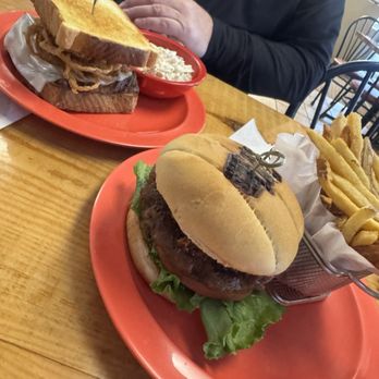 Kickstands Pub & Grub - Bacon jam, pimento cheese sandwich, brisket grilled cheese and French fries - Burgers Near Me - Saint James City, Florida Kickstands Pub & Grub - Bacon jam, pimento cheese sandwich, brisket grilled cheese and French fries - Burgers Near Me - Saint James City, Florida