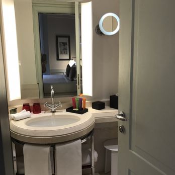 Hotel Indigo Rome - St. George - Bathroom in standard room - Hotels Near Me - Rome, RM