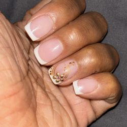 Vera Nail Lounge