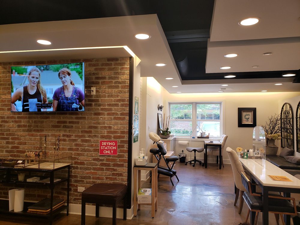 MANI & PEDI Updated May 2024 45 Reviews 414 Chestnut St, Hinsdale, Illinois Nail Salons