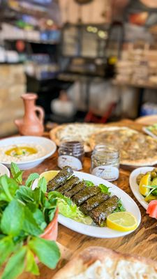 Zait and Zaatar by null
