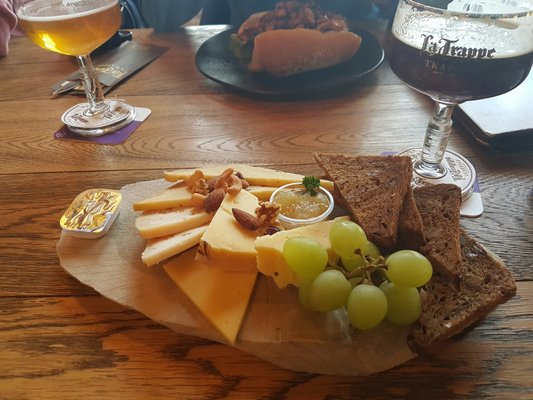 Bierbrouwerij De Koningshoeven B.V. (Kantoor) by null