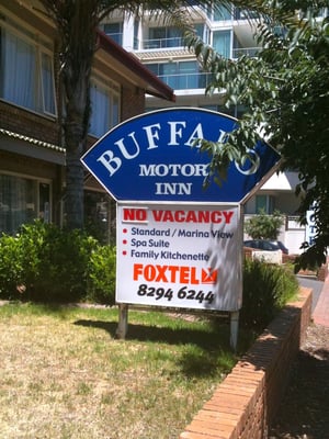 Buffalo Motor Inn by null
