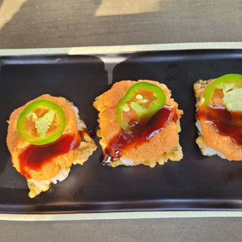 HRB Experience - Spicy tuna with crispy rice - Sushi Bars Near Me - Los Angeles, California HRB Experience - Spicy tuna with crispy rice - Sushi Bars Near Me - Los Angeles, California
