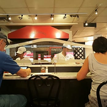 Juliana's - Watch your pie being made! - Pizza Near Me - Brooklyn, New York