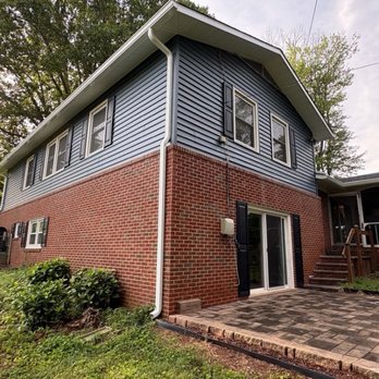 Macbeth Roofing and Exteriors - Side of house with new siding, gutters and shutters. - Roofing Near Me - Culpeper, Virginia Macbeth Roofing and Exteriors - Side of house with new siding, gutters and shutters. - Roofing Near Me - Culpeper, Virginia