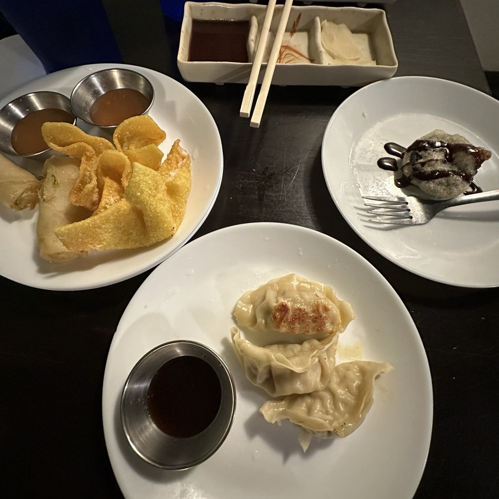 Sushi Ai - Vegetable Roll, Crab Rangoon, Gyoza, Fried Oreo - Japanese Near Me - Saint Louis, Missouri Sushi Ai - Vegetable Roll, Crab Rangoon, Gyoza, Fried Oreo - Japanese Near Me - Saint Louis, Missouri