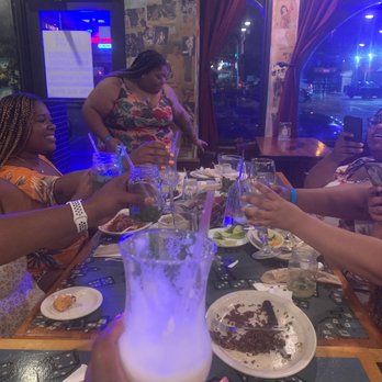 El Pub - Mojito & Pina Colada - Cuban Near Me - Miami, Florida