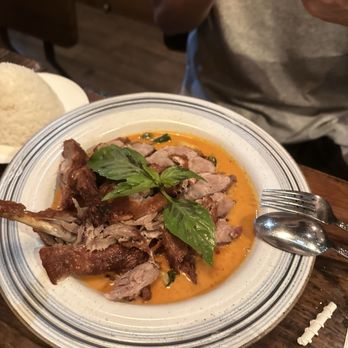 Ros Niyom Thai Restaurant - Thai Near Me - New York, New York