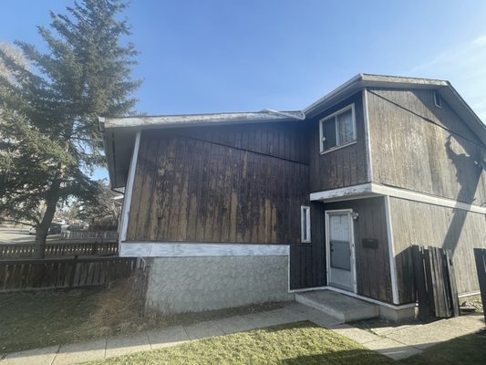 Rough Cedar Siding restoration - This Cedar siding was in pretty rough shape after being neglected for years of exposure to the elements. SanJen painting went in and gave it some love. Rough Cedar Siding restoration - This Cedar siding was in pretty rough shape after being neglected for years of exposure to the elements. SanJen painting went in and gave it some love.