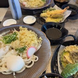 I got the veggie tempura which was delicious. I got the veggie tempura which was delicious.